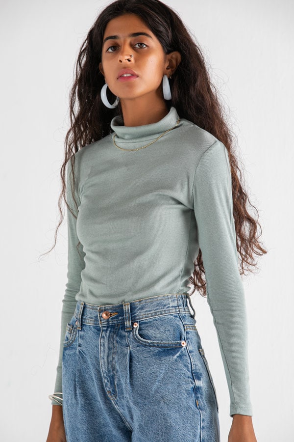 90s Funk Turtleneck in Mint Green thumbnail