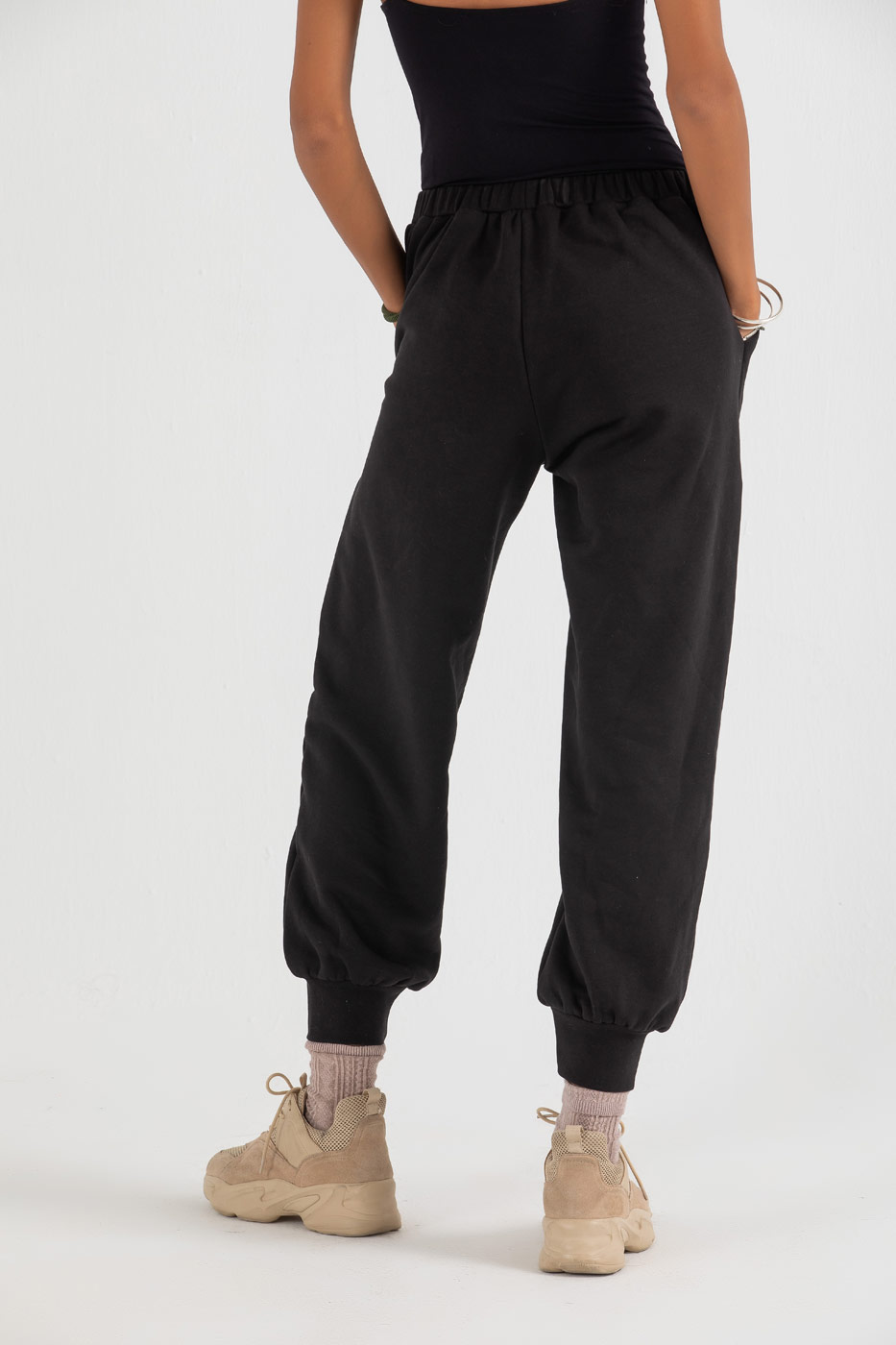 Your 80’s Mood Sweat Pants In Black - Dresscode, Egypt