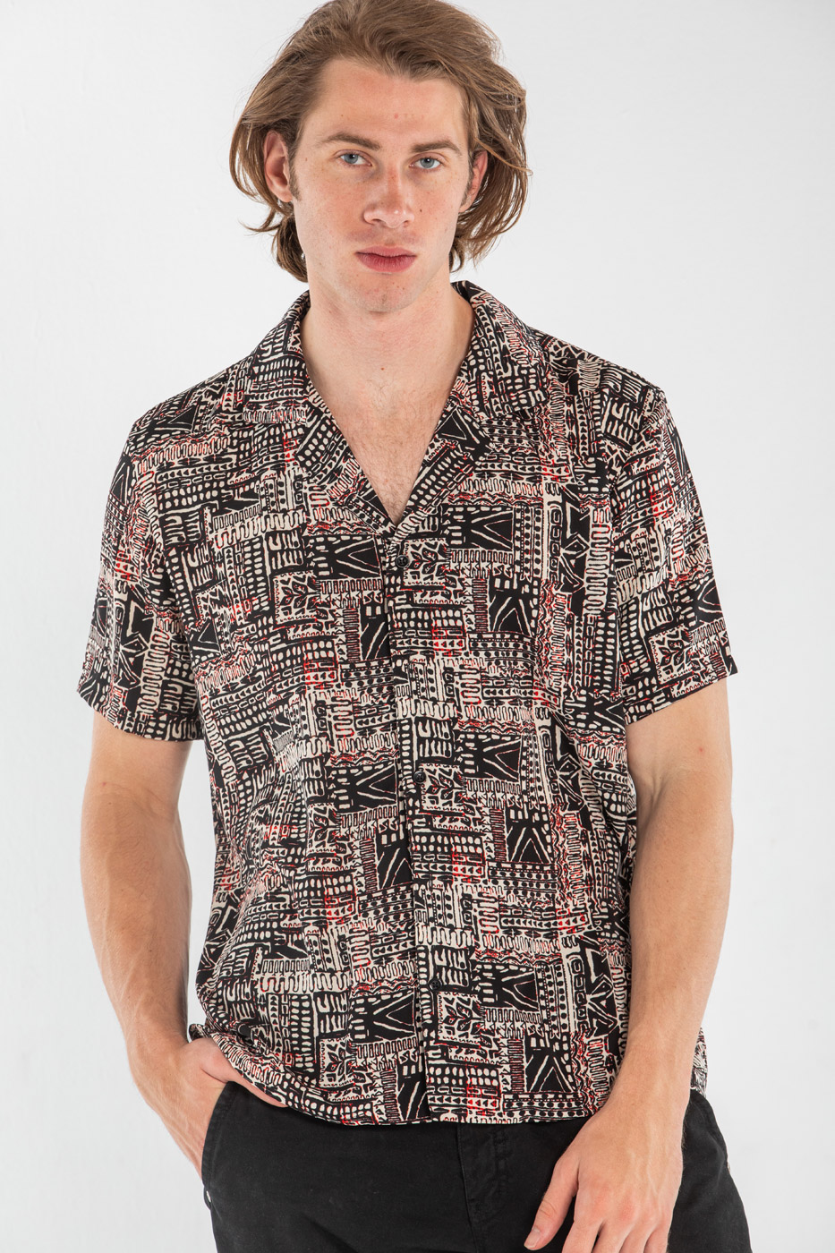 Vintage Hawaiian Shirt In Red | Shop online in Egypt from Dresscode