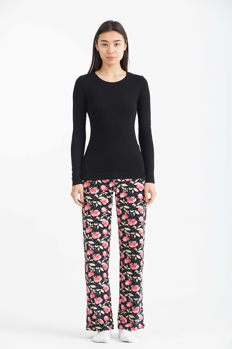 Black floral wide pants pyjama set thumbnail