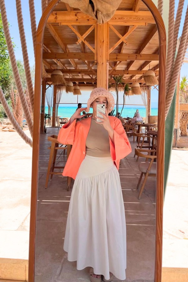 Basic White Skirt thumbnail