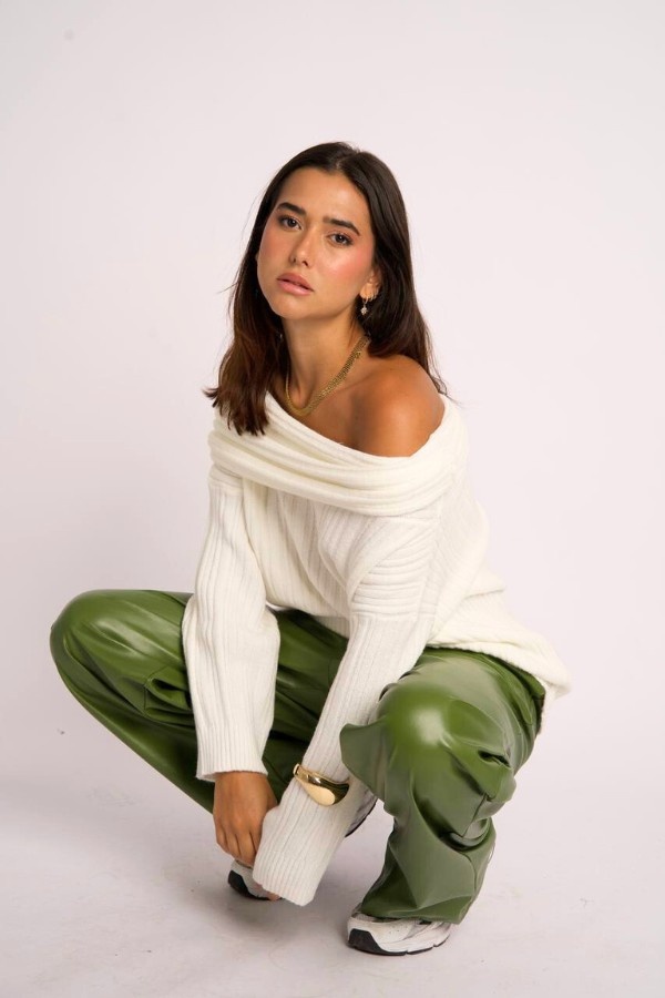 Basic Off Shoulder White Top thumbnail