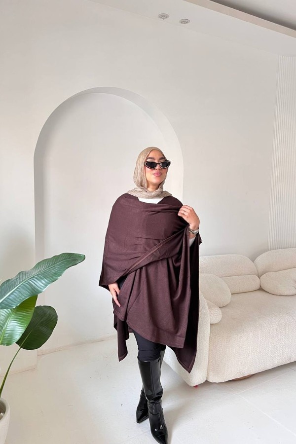 Basic Brown Cape thumbnail