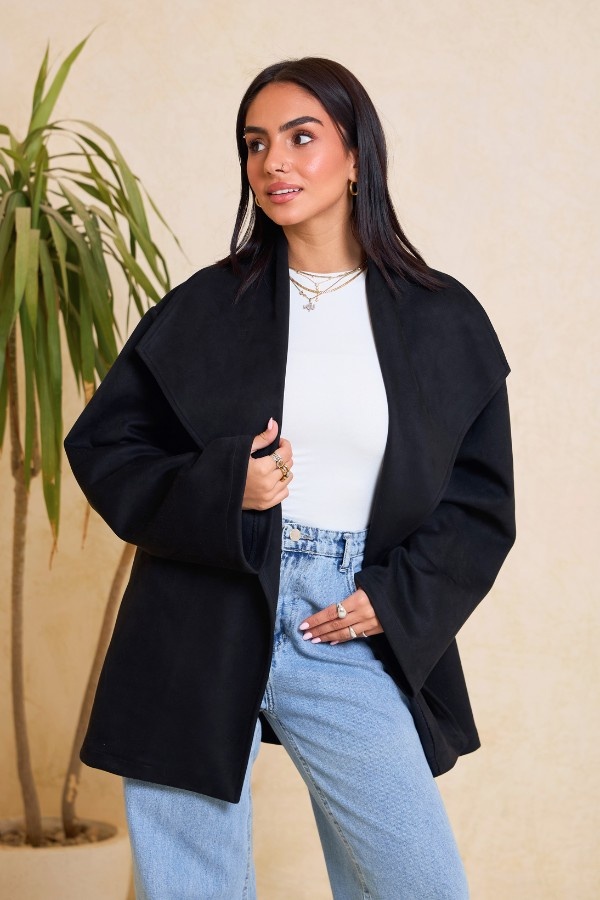 Big Collar Black Jacket thumbnail