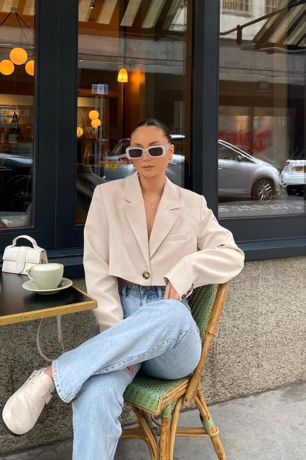 Cropped Oversized Beige Blazer thumbnail