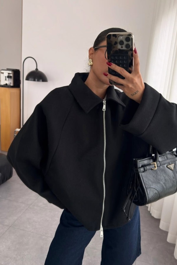 Oversized Zip Up Black Jacket thumbnail